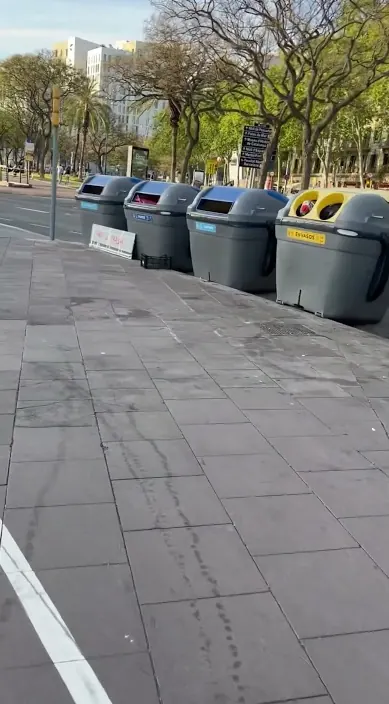 Barceloneta – street art in Barcelona: scene from the Art Is Trash video by Francisco de Pájaro