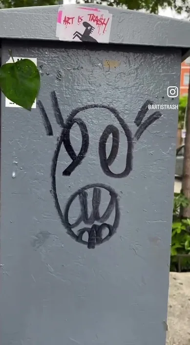 Desde el corazón – street art in Barcelona: scene from the Art Is Trash video by Francisco de Pájaro