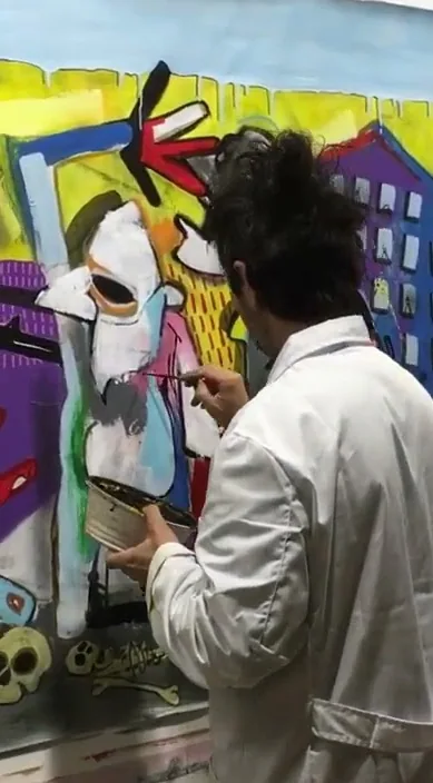 Hola mi amor – street art in Barcelona: scene from the Art Is Trash video by Francisco de Pájaro