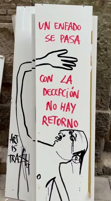 La decepción – street art in Barcelona: scene from the Art Is Trash video by Francisco de Pájaro