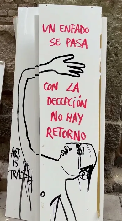 La decepción – street art in Barcelona: scene from the Art Is Trash video by Francisco de Pájaro