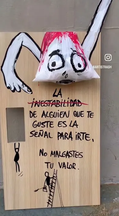 La inestabilidad de alguien – street art in Barcelona: scene from the Art Is Trash video by Francisco de Pájaro