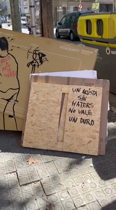 Los haters – street art in Barcelona: scene from the Art Is Trash video by Francisco de Pájaro