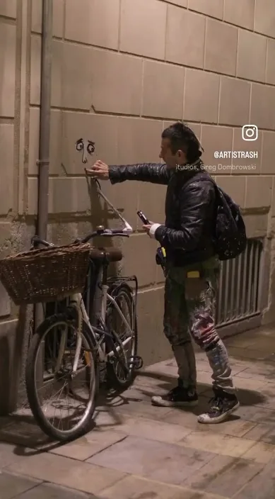 Mientras duermes – street art in Barcelona: scene from the Art Is Trash video by Francisco de Pájaro