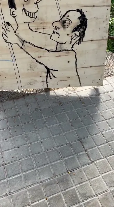 No esperes que te quieran – street art in Barcelona: scene from the Art Is Trash video by Francisco de Pájaro