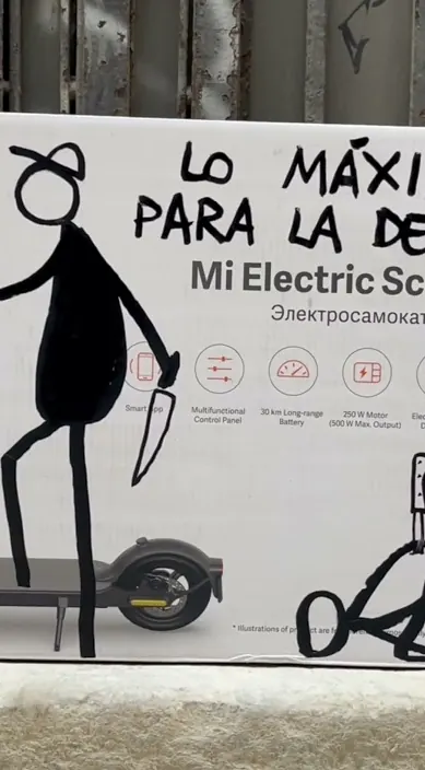 Normalizándolo – street art in Barcelona: scene from the Art Is Trash video by Francisco de Pájaro