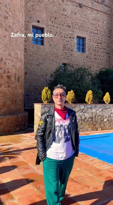 Parador nacional en extremadura – street art: scene from the Art Is Trash video by Francisco de Pájaro