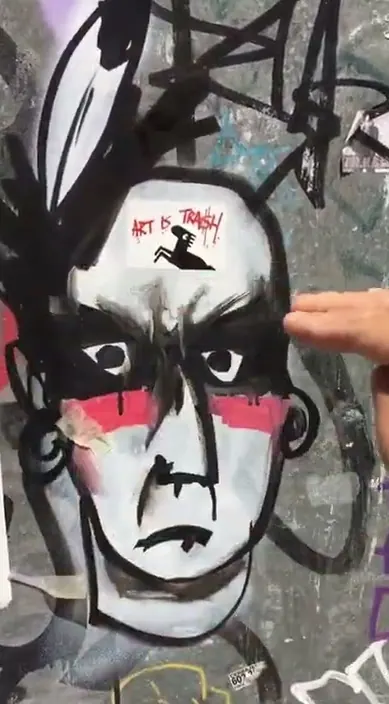 Pegatina Trash – street art in Barcelona: scene from the Art Is Trash video by Francisco de Pájaro