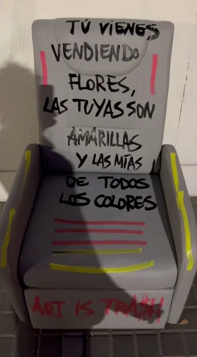Poema para los muertos es – street art: scene from the Art Is Trash video by Francisco de Pájaro