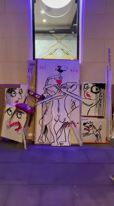Que quieres de mi – street art in Barcelona: scene from the Art Is Trash video by Francisco de Pájaro
