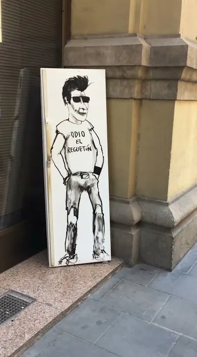 Reguetón. www. es – street art in Barcelona: scene from the Art Is Trash video by Francisco de Pájaro