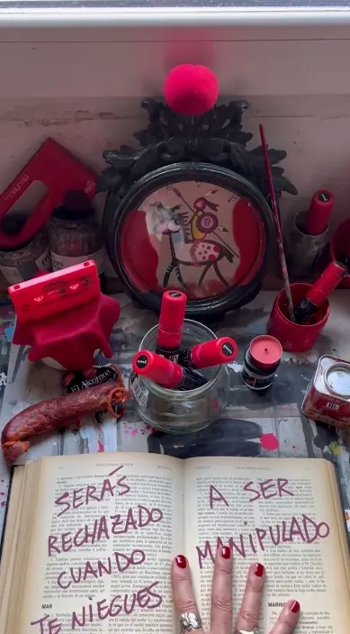 Rojo – street art in Barcelona: scene from the Art Is Trash video by Francisco de Pájaro