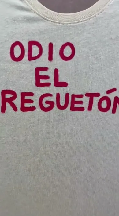 Terminator es – street art: scene from the Art Is Trash video by Francisco de Pájaro