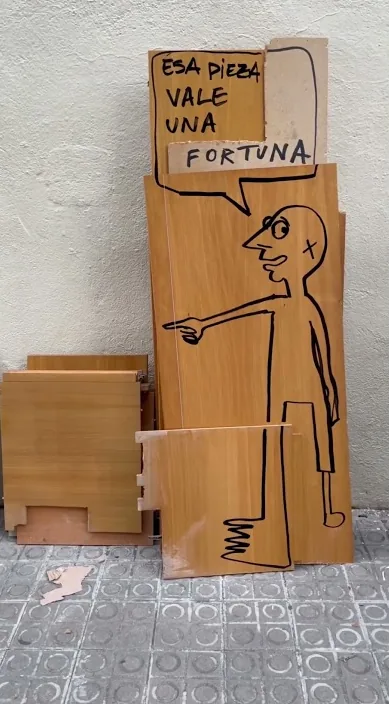 Valórate – street art in Barcelona: scene from the Art Is Trash video by Francisco de Pájaro